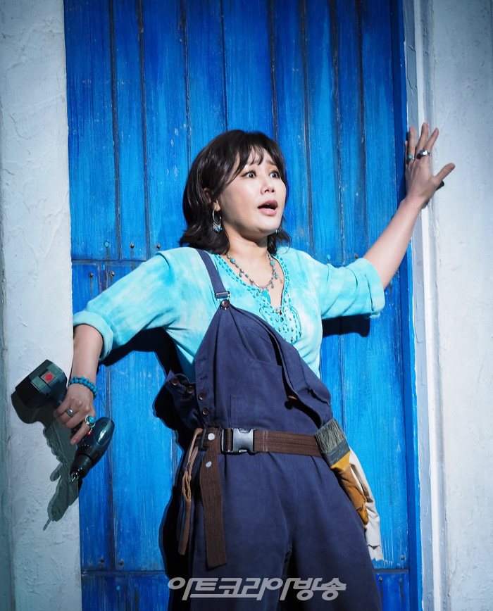 뮤지컬 '맘마미아!' 프레스콜(도나 역 신영숙, 샘 역 김정민, 해리 역 민영기, 빌 역 김진수) 2023.03.29 사진 ⓒ아트코리아방송 이용선 기자​​