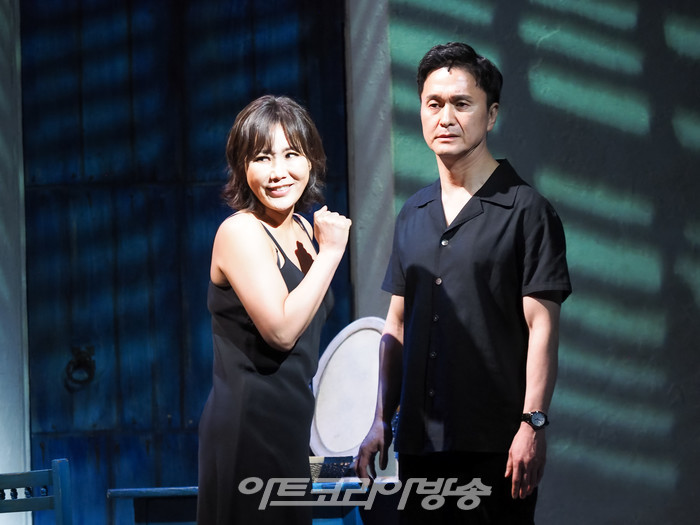 뮤지컬 '맘마미아!' 프레스콜(도나 역 신영숙, 샘 역 장현성) 2023.03.29 사진 ⓒ아트코리아방송 이용선 기자​​