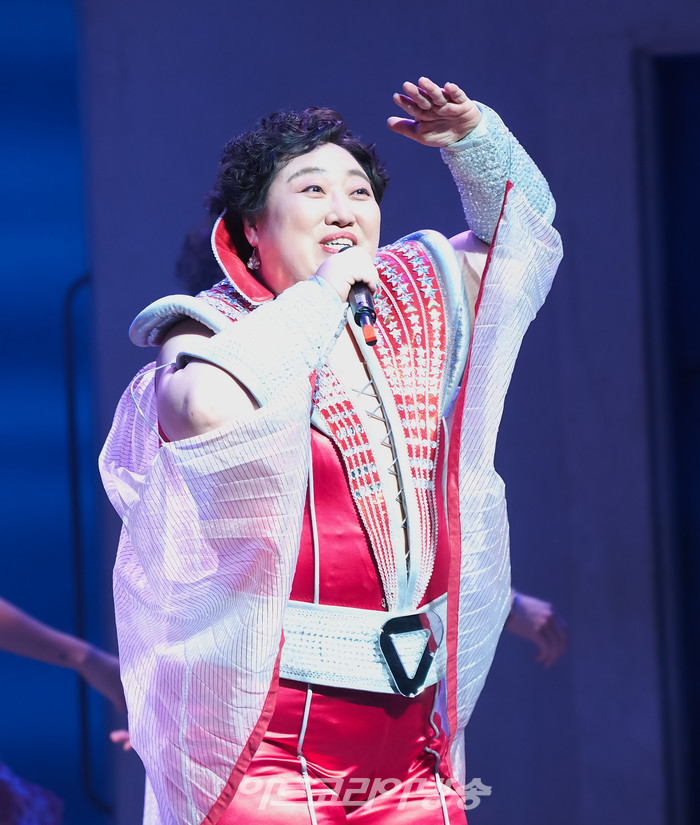 뮤지컬 '맘마미아!' 프레스콜(로지 역 박준면) 2023.03.29 사진 ⓒ아트코리아방송 이용선 기자​​