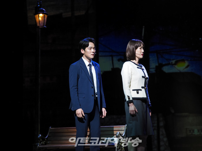 뮤지컬 '친정엄마' 프레스콜(딸 역 김고은, 남편 역 김도현) 2023.04.04 사진 ⓒ아트코리아방송 이용선 기자​​