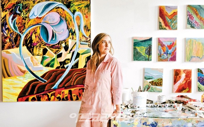 샤라 휴즈(Shara Hughes) 