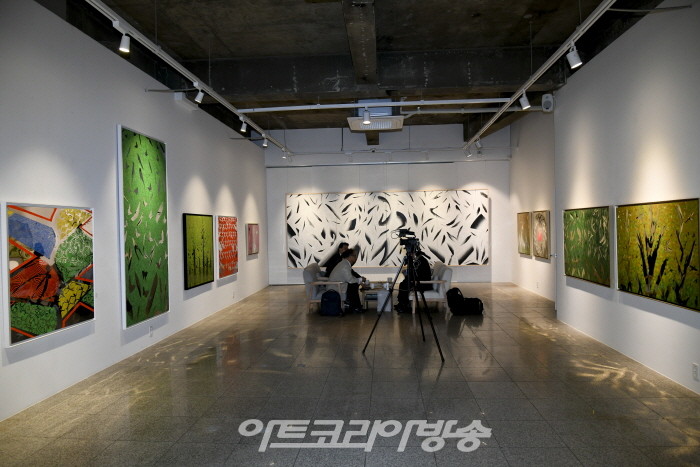 고완석 초대개인전 ‘바라보기-LOOK’