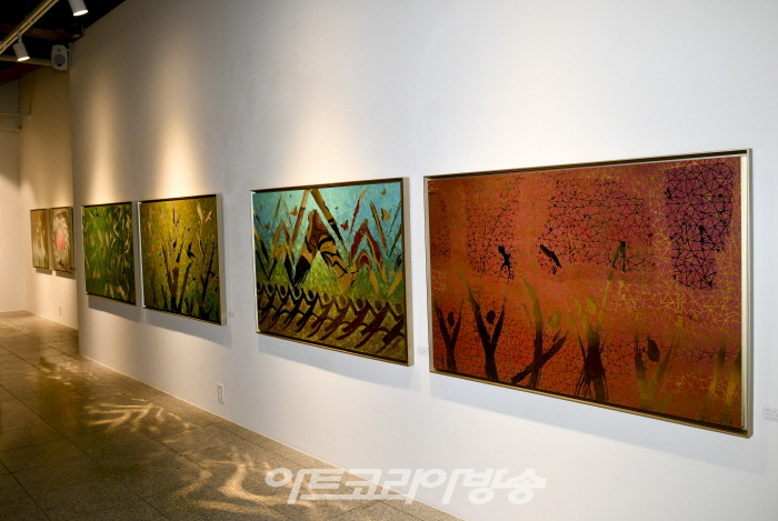 고완석 초대개인전 ‘바라보기-LOOK’