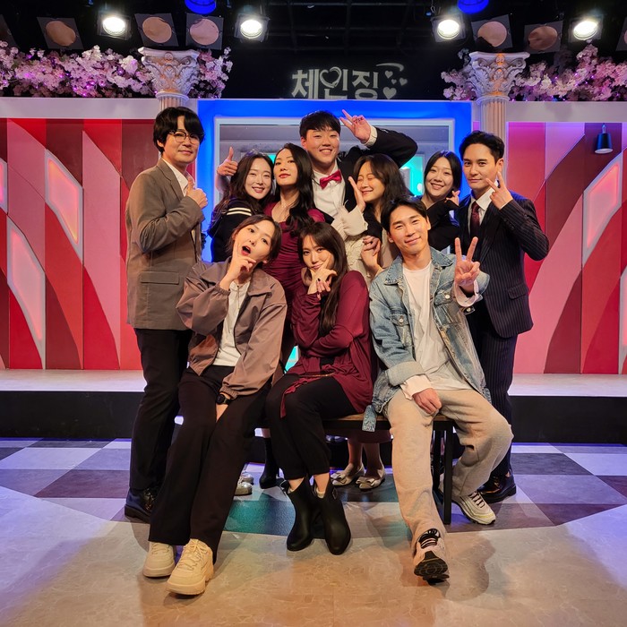 연극 '체인징파트너' 출연배우 단체사진. 제공 바람엔터테인먼트