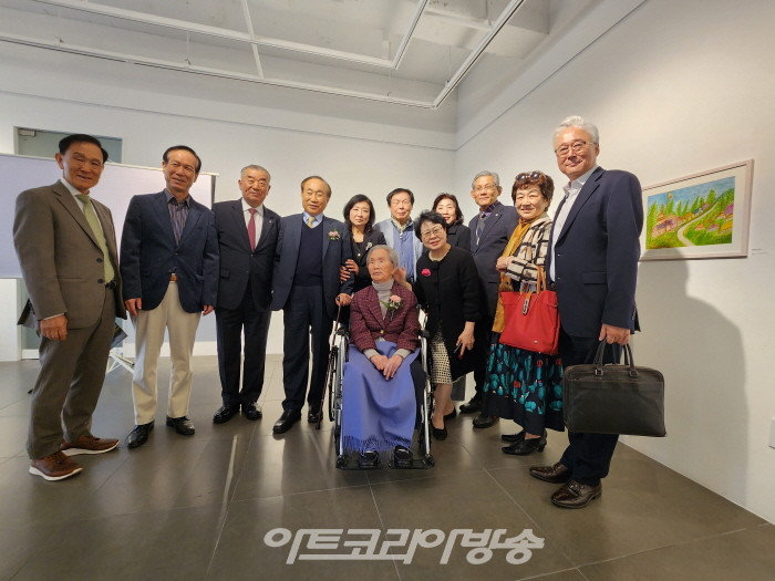 98세 정옥희 작품전 '자연의 풍경' 오프닝 행사