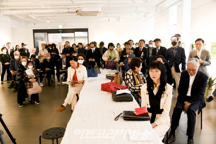 98세 정옥희 작품전 '자연의 풍경' 오프닝 행사