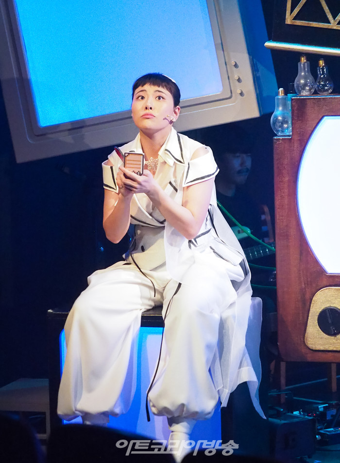 뮤지컬 '신이 나를 만들 때' 프레스콜(신 역 정다희) 2023.04 28 사진 ⓒ아트코리아방송 이용선 기자​