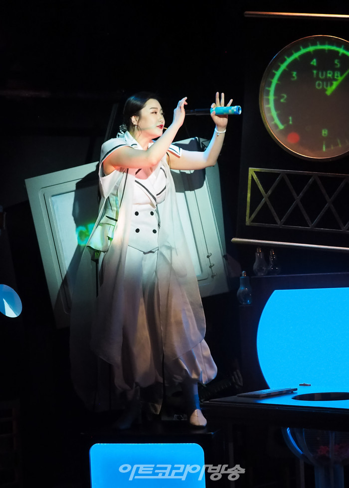 뮤지컬 '신이 나를 만들 때' 프레스콜(신 역 황한나) 2023.04 28 사진 ⓒ아트코리아방송 이용선 기자​