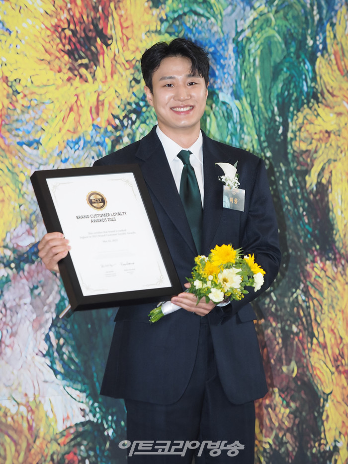 '2023 브랜드 고객 충성도 대상' 포토월 행사(허웅) 2023.05.02 사진 ⓒ아트코리아방송 이용선 기자​