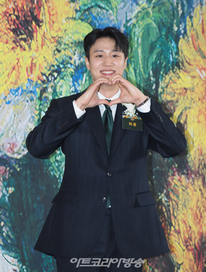 '2023 브랜드 고객 충성도 대상' 포토월 행사(허웅) 2023.05.02 사진 ⓒ아트코리아방송 이용선 기자​