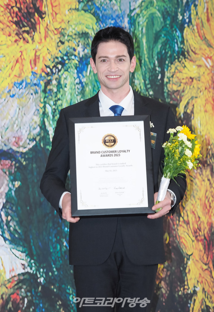 '2023 브랜드 고객 충성도 대상' 포토월 행사(다니엘 린데만) 2023.05.02 사진 ⓒ아트코리아방송 이용선 기자​