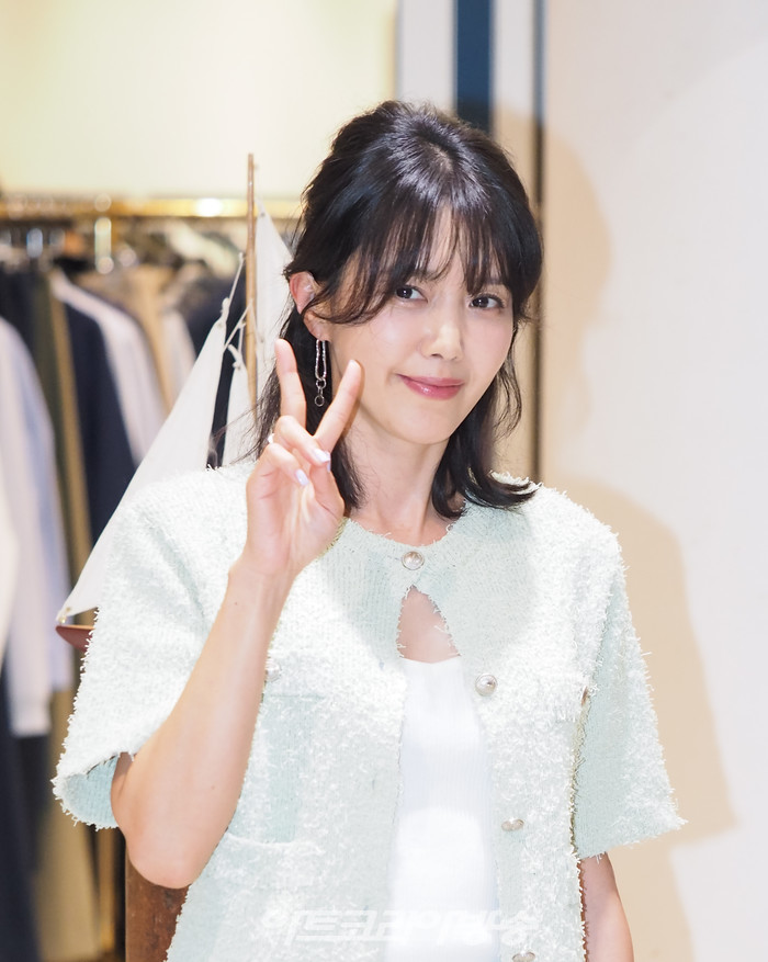 여성 브랜드 모먼(MoMen) 팝업스토어 포토행사(배우 채정안) 2023.05.05 사진 ⓒ아트코리아방송 이용선 기자​