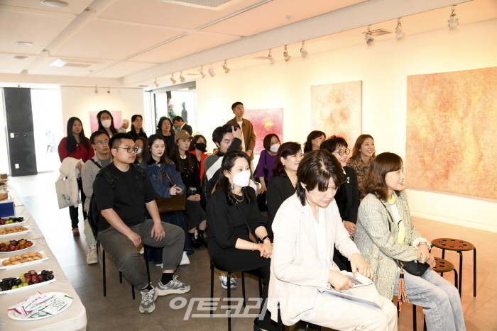 임선자 박사청구전 ‘From Below-아래로 부터’