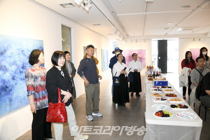 임선자 박사청구전 ‘From Below-아래로 부터’