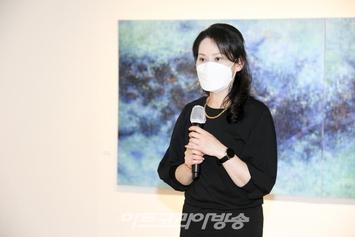 임선자 박사청구전 ‘From Below-아래로 부터’-손희락 교수