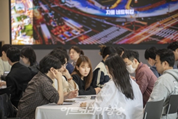 'DDP디자인론칭페어' 매칭 워크숍 - 소상공인-디자이너 자유 네트워킹