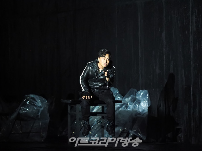 연극 '오셀로' 프레스콜(이아고 역 손상규) 2023.05.18 사진 ⓒ아트코리아방송 이용선 기자​