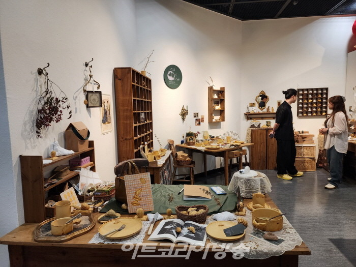 디자인아트페어 2023 ‘청춘별곡展’