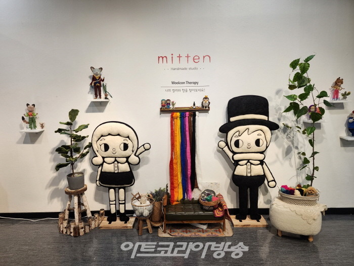 디자인아트페어 2023 '청춘별곡 전시작품'