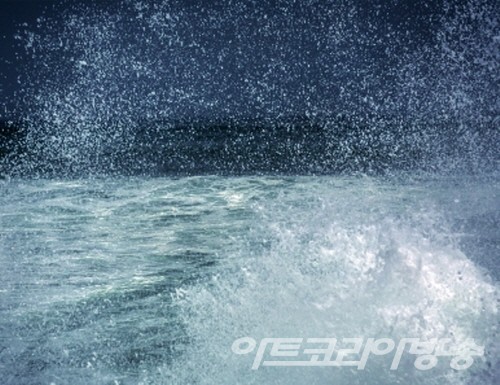 안웅철 作 _ Are you going with me?