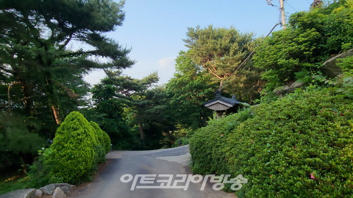 ‘자연과 사람은 한 몸 양산 도자기공원’의 아름다운 경치를 담다