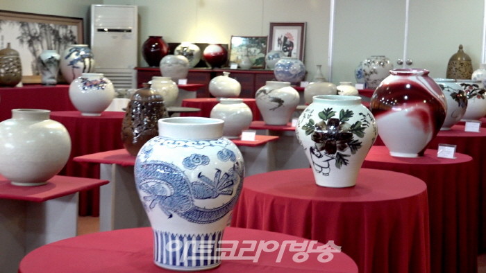 ‘자연과 사람은 한 몸 양산 도자기공원’의 아름다운 경치를 담다