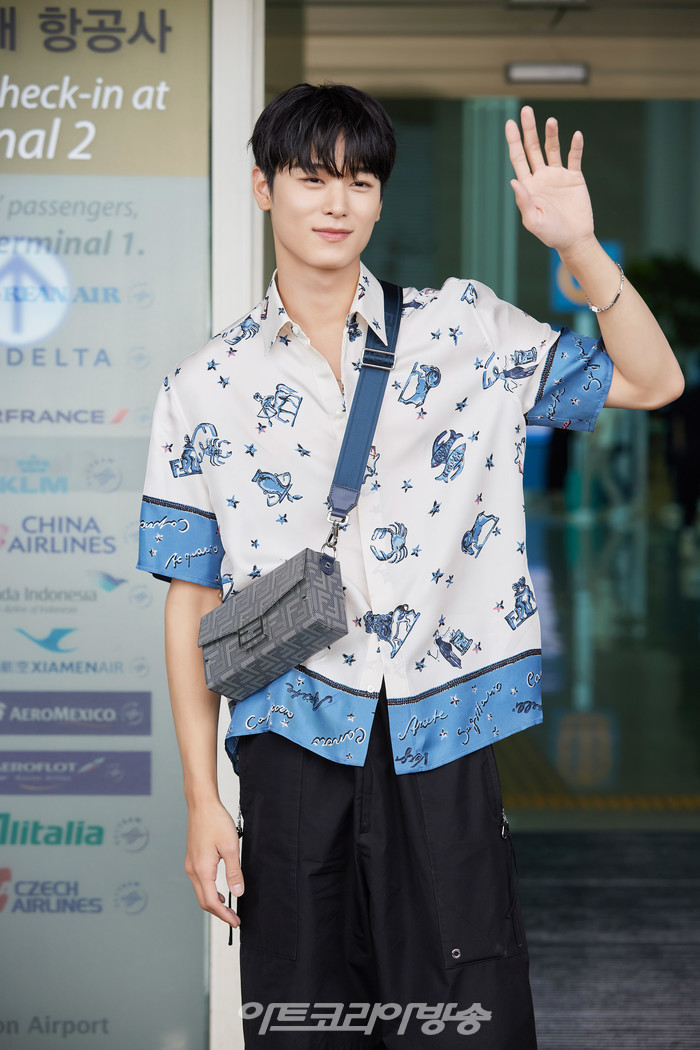 더보이즈 주연이 펜디(FENDI) SS24 남성 패션쇼 참석차 6월 14일 인천 국제공항을 통해 피렌체로 출국했다. 제공 펜디
