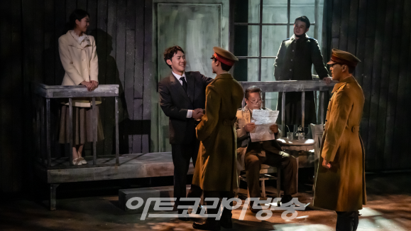 연극 '세자매' 공연 사진. 제공 극연구집단 시나위