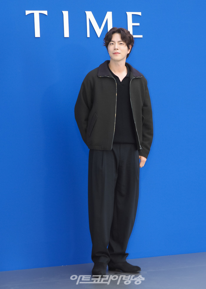 2023 FW '더 타임'(The TIME) 컬렉션 포토월 행사(홍종현) 2023.07.06 사진 ⓒ아트코리아방송 이용선 기자