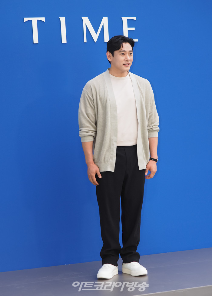 2023 FW '더 타임'(The TIME) 컬렉션 포토월 행사(유태오) 2023.07.06 사진 ⓒ아트코리아방송 이용선 기자