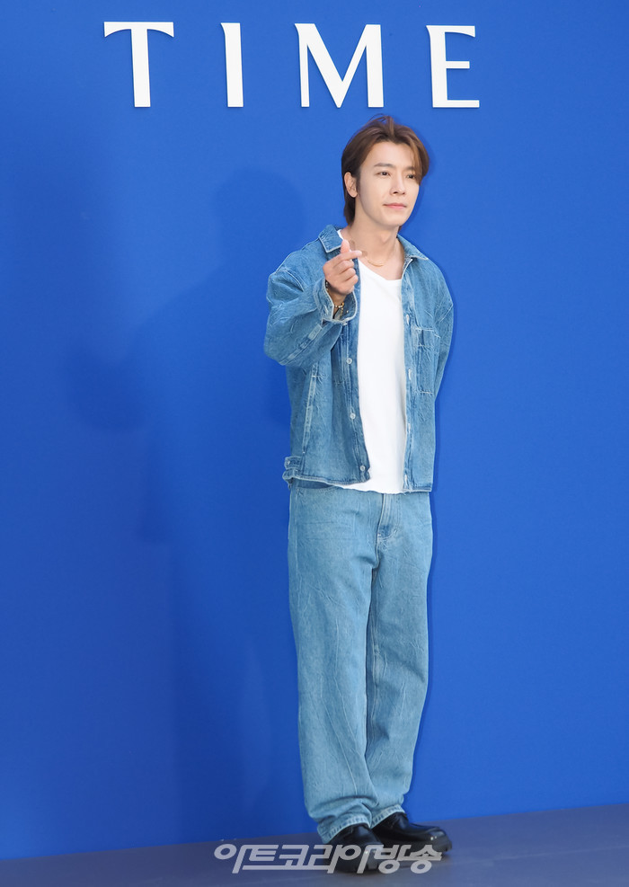 2023 FW '더 타임'(The TIME) 컬렉션 포토월 행사(슈퍼주니어 동해) 2023.07.06 사진 ⓒ아트코리아방송 이용선 기자