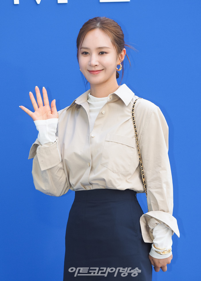 2023 FW '더 타임'(The TIME) 컬렉션 포토월 행사(소녀시대 유리) 2023.07.06 사진 ⓒ아트코리아방송 이용선 기자