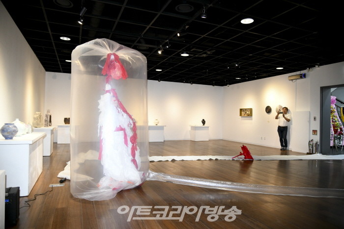 IACC 현대공예 국제조형예술협회 ‘빛을 담다’ 展