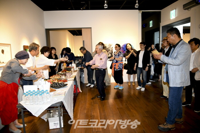 IACC 현대공예 국제조형예술협회 ‘빛을 담다’ 展