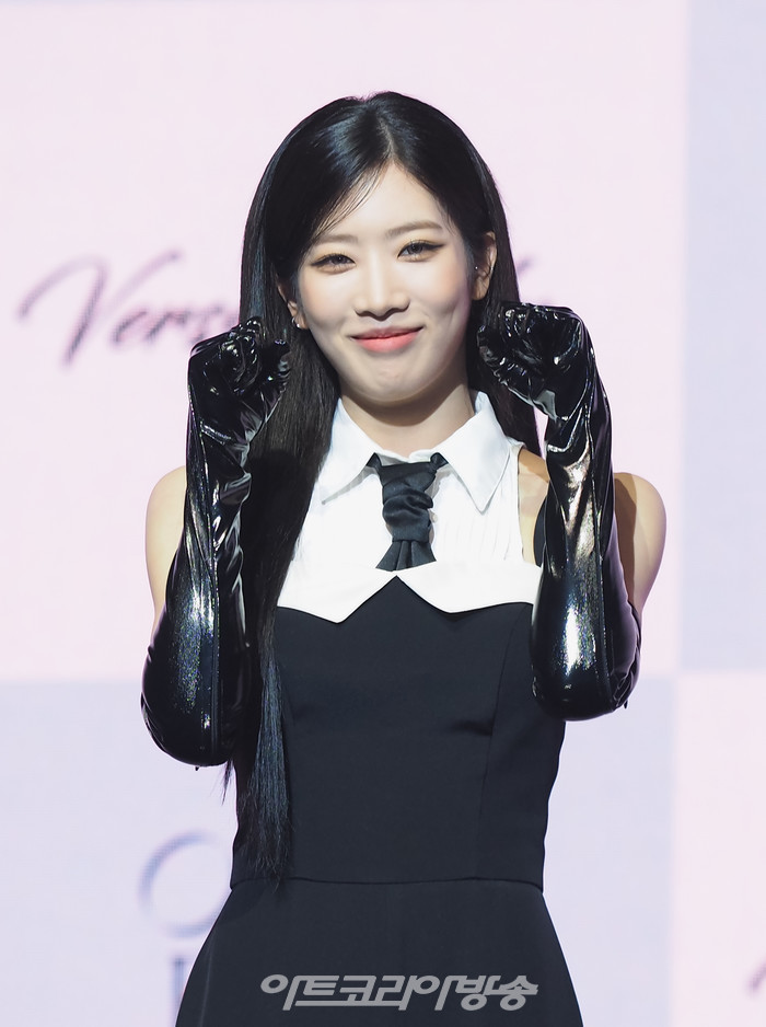 오드아이써클(ODD EYE CIRCLE) 미니앨범 '버전 업'(Version Up) 발매 기념 쇼케이스(김립) 2023.07.12 사진 ⓒ아트코리아방송 이용선 기자