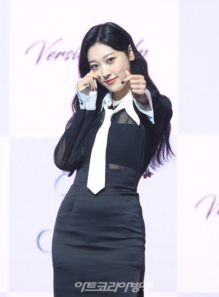 오드아이써클(ODD EYE CIRCLE) 미니앨범 '버전 업'(Version Up) 발매 기념 쇼케이스(최리) 2023.07.12 사진 ⓒ아트코리아방송 이용선 기자