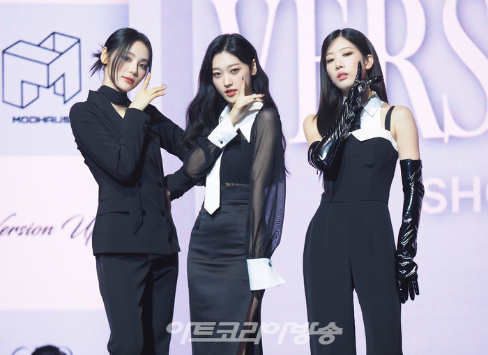 오드아이써클(ODD EYE CIRCLE) 미니앨범 '버전 업'(Version Up) 발매 기념 쇼케이스(진솔-최리-김립) 2023.07.12 사진 ⓒ아트코리아방송 이용선 기자