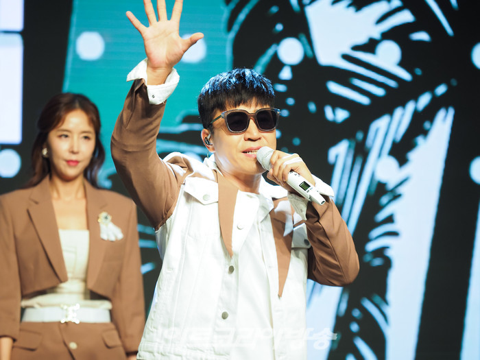 혼성그룹 코요테 디지털 싱글 '바람' 발매 기념 쇼케이스(김종민-신지-빽가) 2023.07.12 사진 ⓒ아트코리아방송 이용선 기자