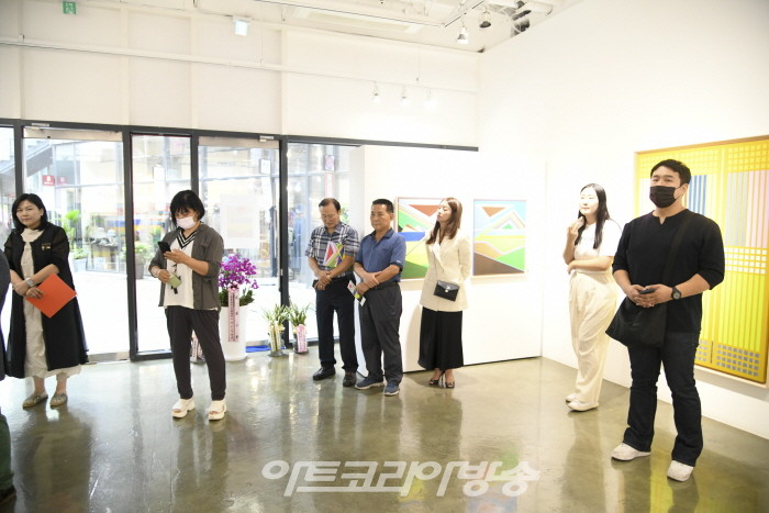 유영쾌 개인전 '빛의 길, 색의 언어로 통찰과 모색’