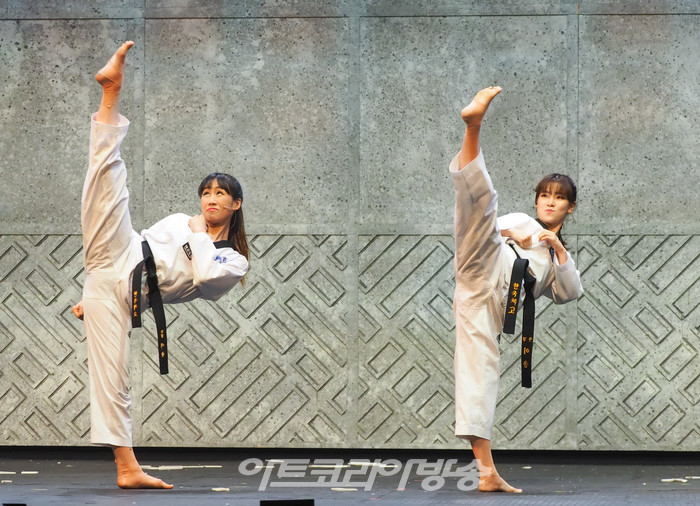 뮤지컬 '태권, 날아올라' 프레스콜(이솔 역 배우 엄지민-최서인) 2023.07.18 사진 ⓒ아트코리아방송 이용선 기자