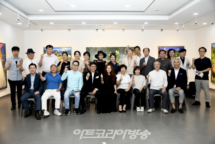 리정 개인전 ‘paradise’