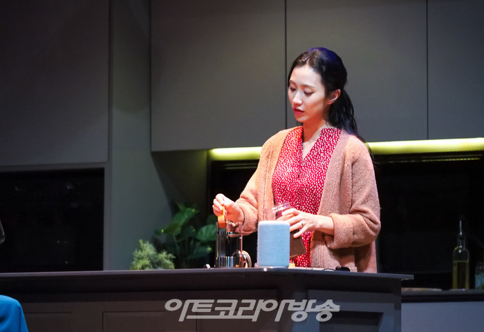 연극 '2시 22분 – A Ghost Story' 프레스콜(제니 역 박지연). 2023.07.25 사진 ⓒ아트코리아방송 이용선 기자