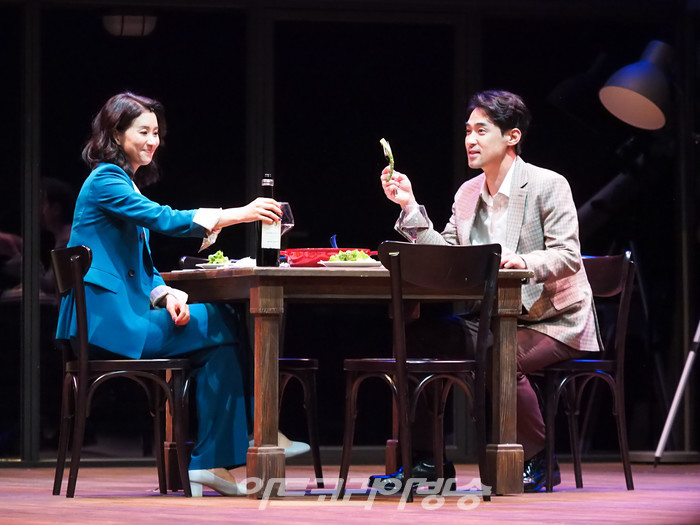 연극 '2시 22분 – A Ghost Story' 프레스콜(로렌 역 임강희, 벤 역 차용학). 2023.07.25 사진 ⓒ아트코리아방송 이용선 기자