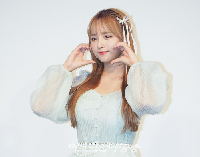 세러데이 여섯 번째 싱글 '파인드 서머'(Find Summer) 발매 기념 쇼케이스(아연) 2023.07 27 사진 ⓒ아트코리아방송 이용선 기자