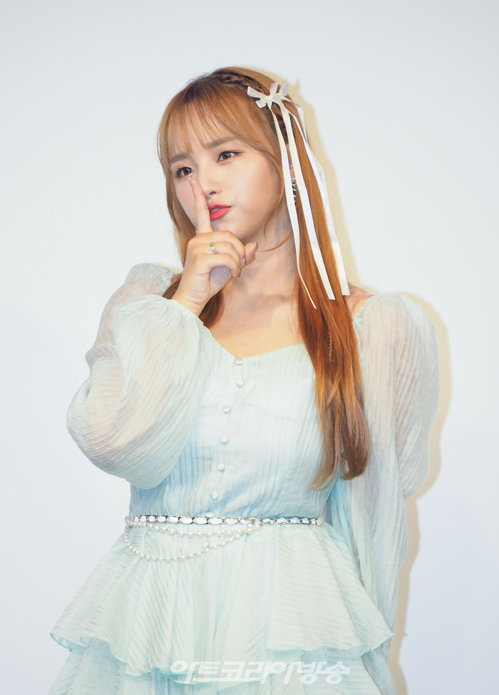 세러데이 여섯 번째 싱글 '파인드 서머'(Find Summer) 발매 기념 쇼케이스(아연) 2023.07 27 사진 ⓒ아트코리아방송 이용선 기자