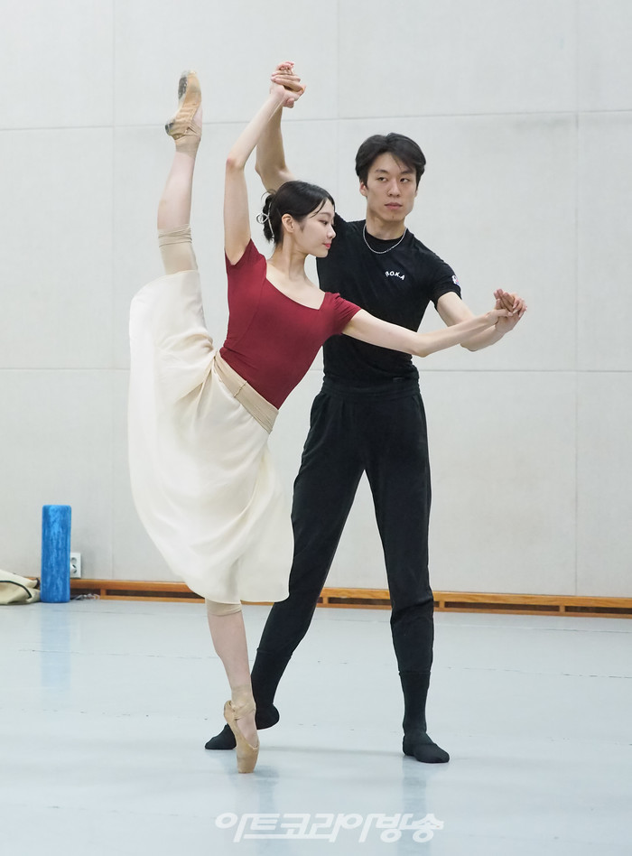 M발레단 창작발레 '안중근, 천국에서의 꿈' 연습실 장면. 2023.07.30 사진 ⓒ아트코리아방송 이용선 기자