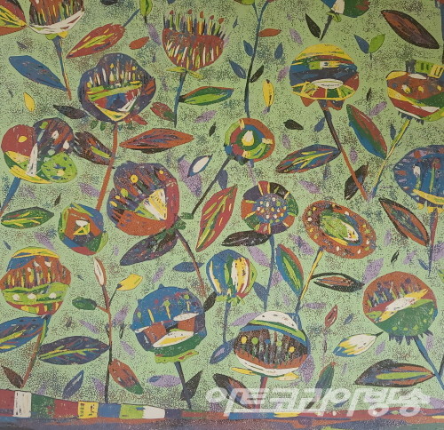 문현경 作_동백꽃 바라본 그날_50x65cm_Woodcut_2023 칼라플렉스