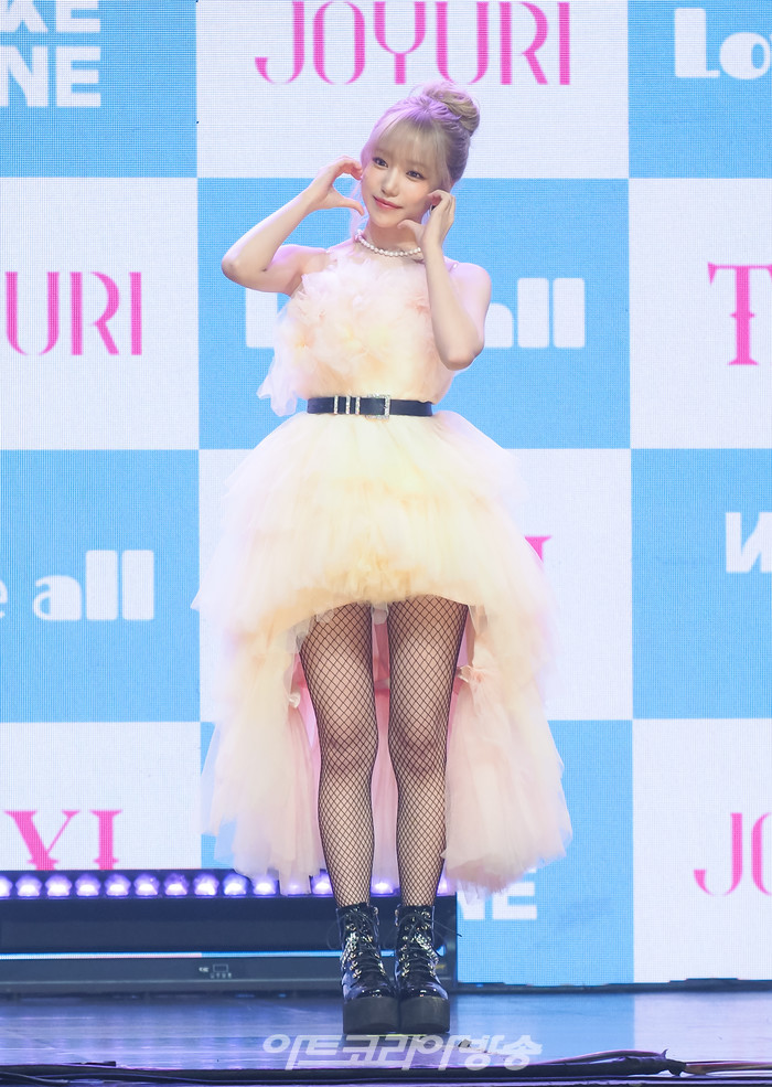 조유리 두 번째 미니 앨범 '러브 올'(LOVE ALL) 발매 기념 쇼케이스. 2023.08.09 사진 ⓒ아트코리아방송 이용선 기자