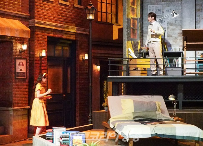 연극 '3일간의 비' 프레스콜(워커 역 김바다, 라이나 역 안희연) 2023.08.08 사진 ⓒ아트코리아방송 이용선 기자