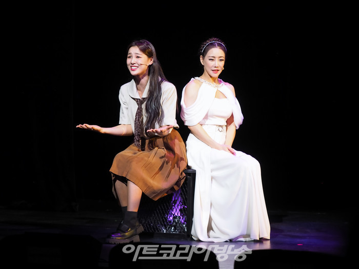 뮤지컬 '프리다' 프레스콜(프리다 칼로 역 김소향, 메모리아 역 황우림). 2023.08.10 사진 ⓒ아트코리아방송 이용선 기자